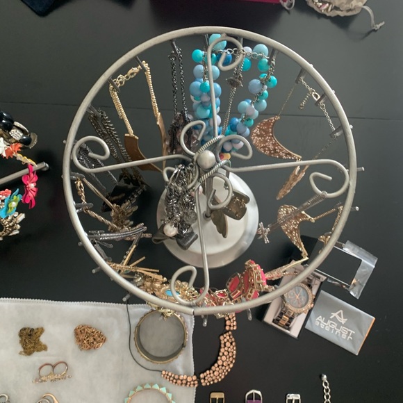 Jewelry Bundle - Picture 5 of 6